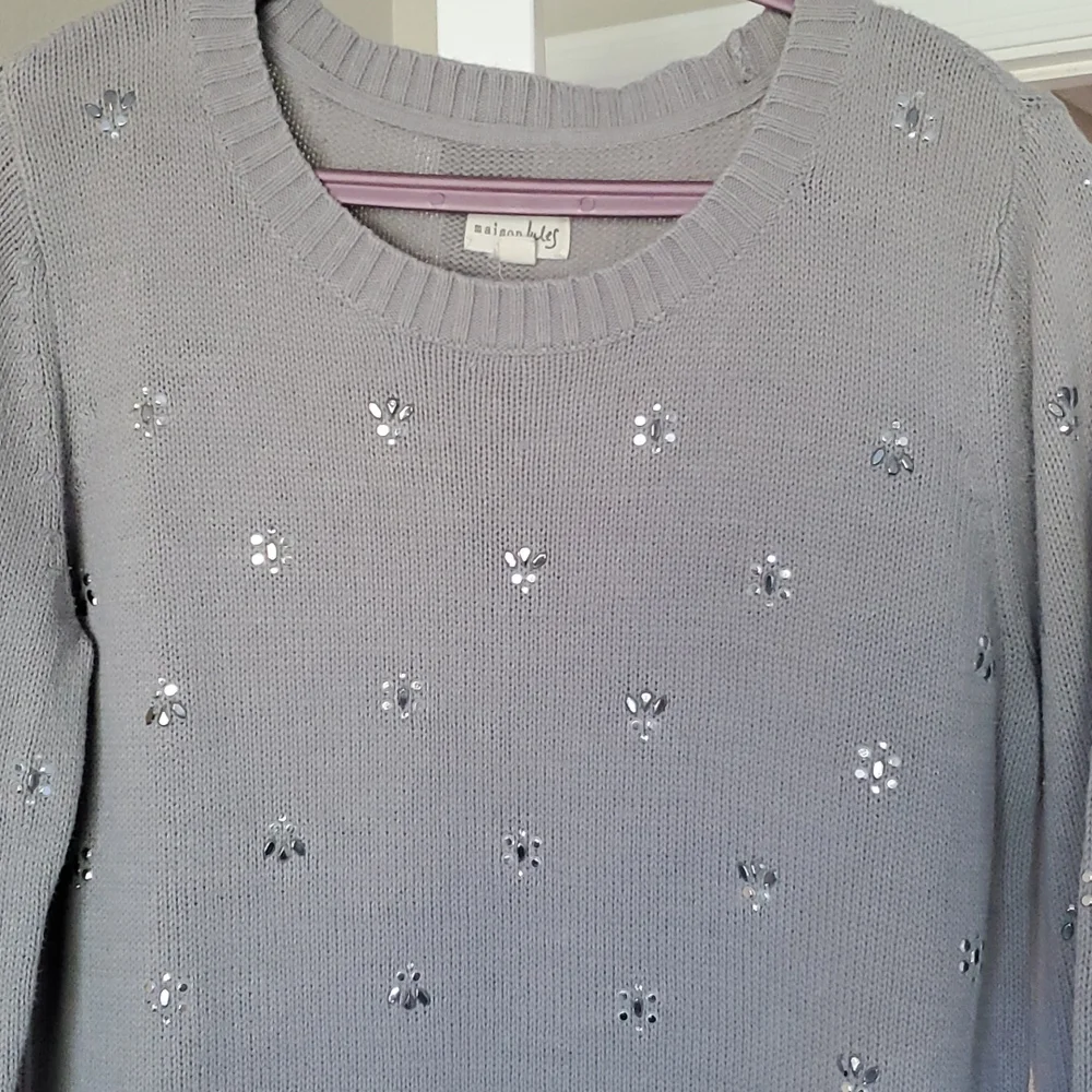 Size M Maison Jules Sweater! - Picture 2 of 5